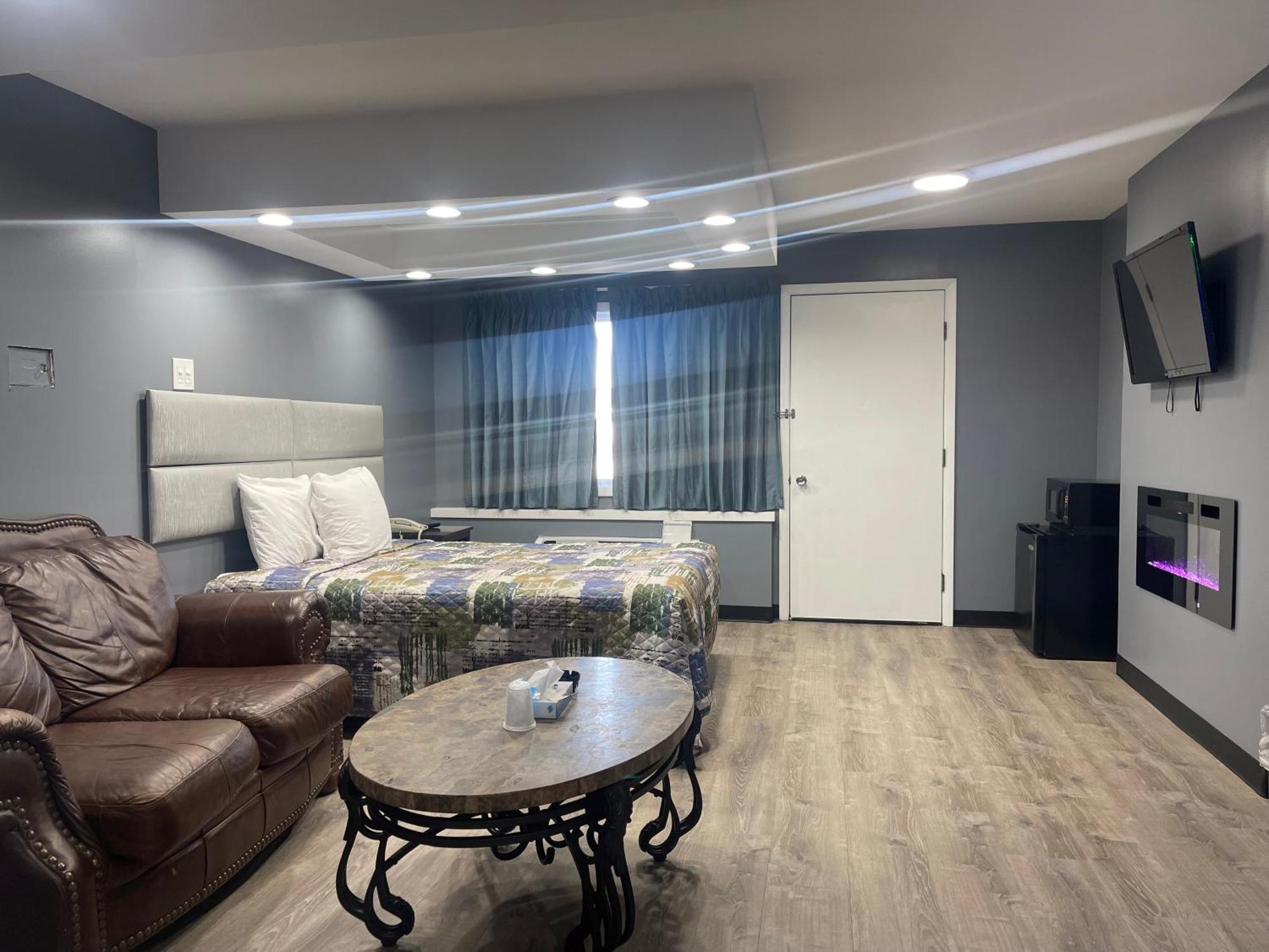 Midway Inn & Suites Oak Lawn Bagian luar foto